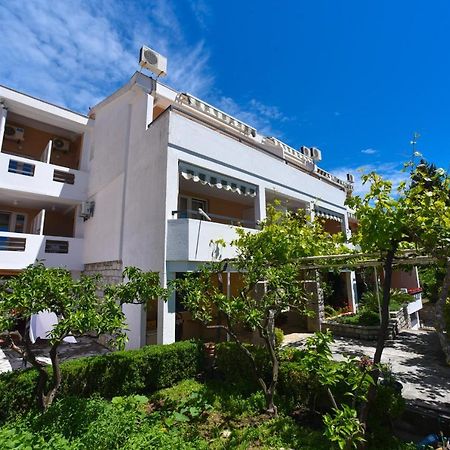 Petrovac Apartmani Soljaga מראה חיצוני תמונה