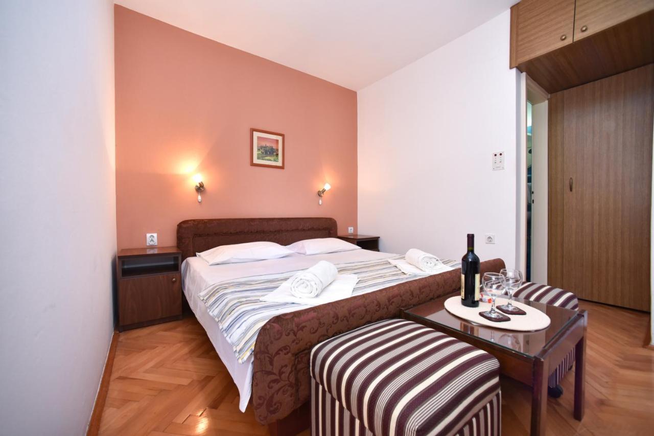 Petrovac Apartmani Soljaga מראה חיצוני תמונה