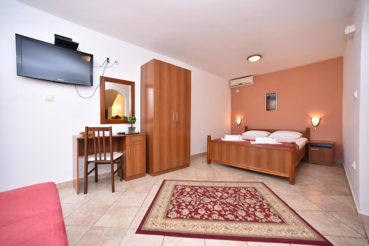 Petrovac Apartmani Soljaga מראה חיצוני תמונה