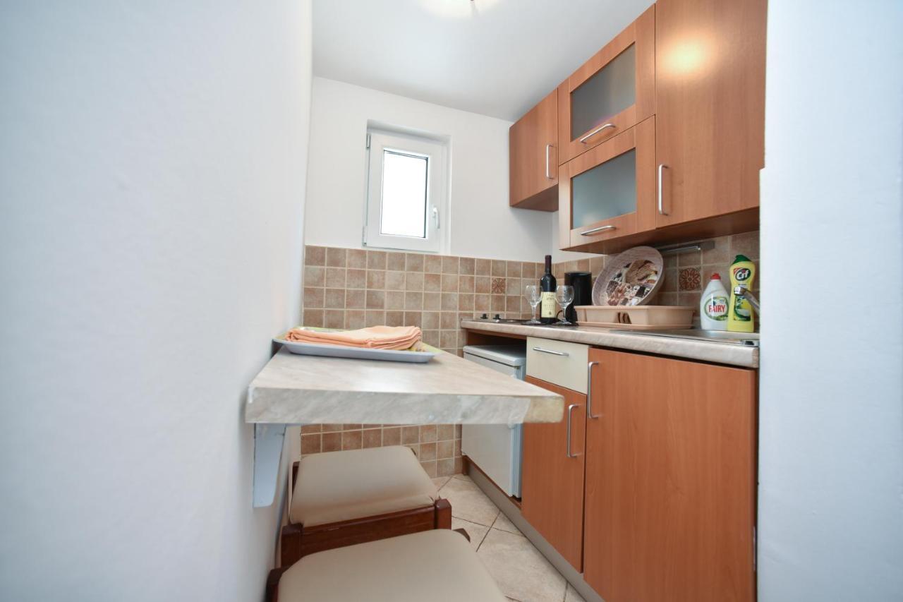 Petrovac Apartmani Soljaga מראה חיצוני תמונה