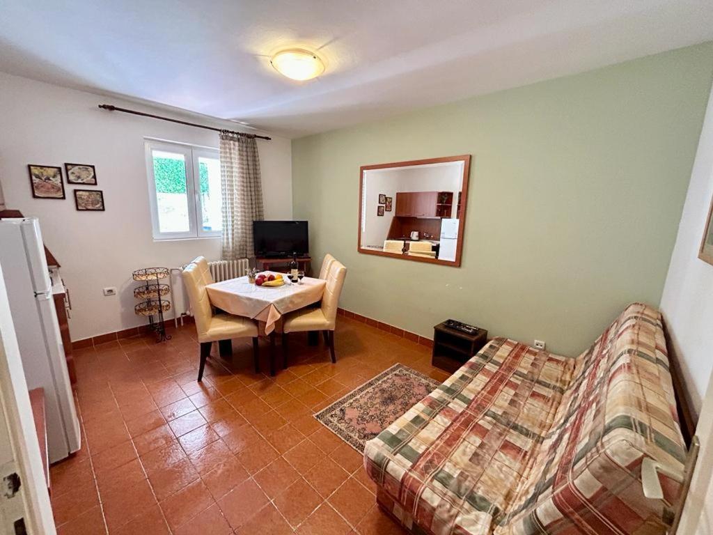 Petrovac Apartmani Soljaga מראה חיצוני תמונה